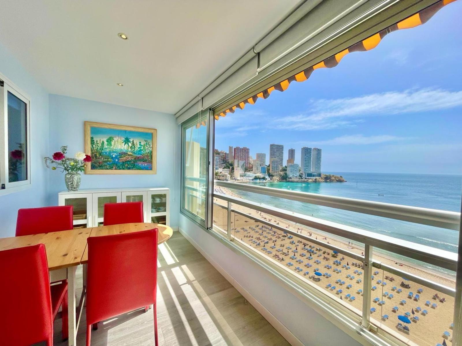 Carolina Seafront Levante Benidorm